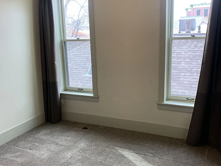 2531 Curtis St #2 — Photo 15