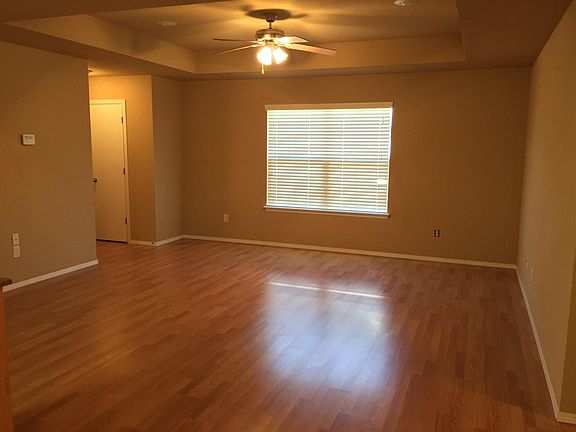 2nd image of 3101 SW Windrift Ave #1