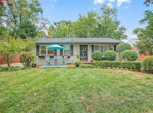 1210 Oakleaf Dr, Saint Louis, MO