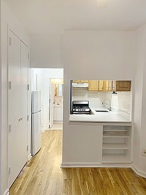 1st image of 185 E 2nd St APT 5b