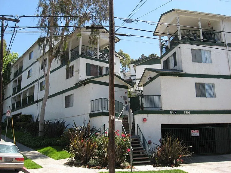 668 Lavetta Terrace St #668 — Photo 6