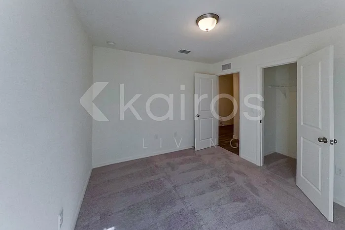 466 Norwood Ave S — Photo 10