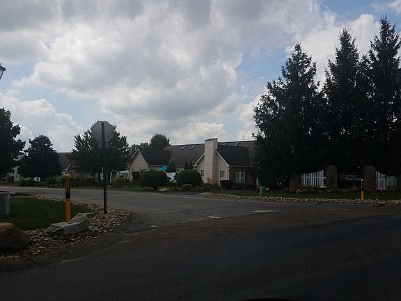 5th image of 6027 Belle Terre Ct
