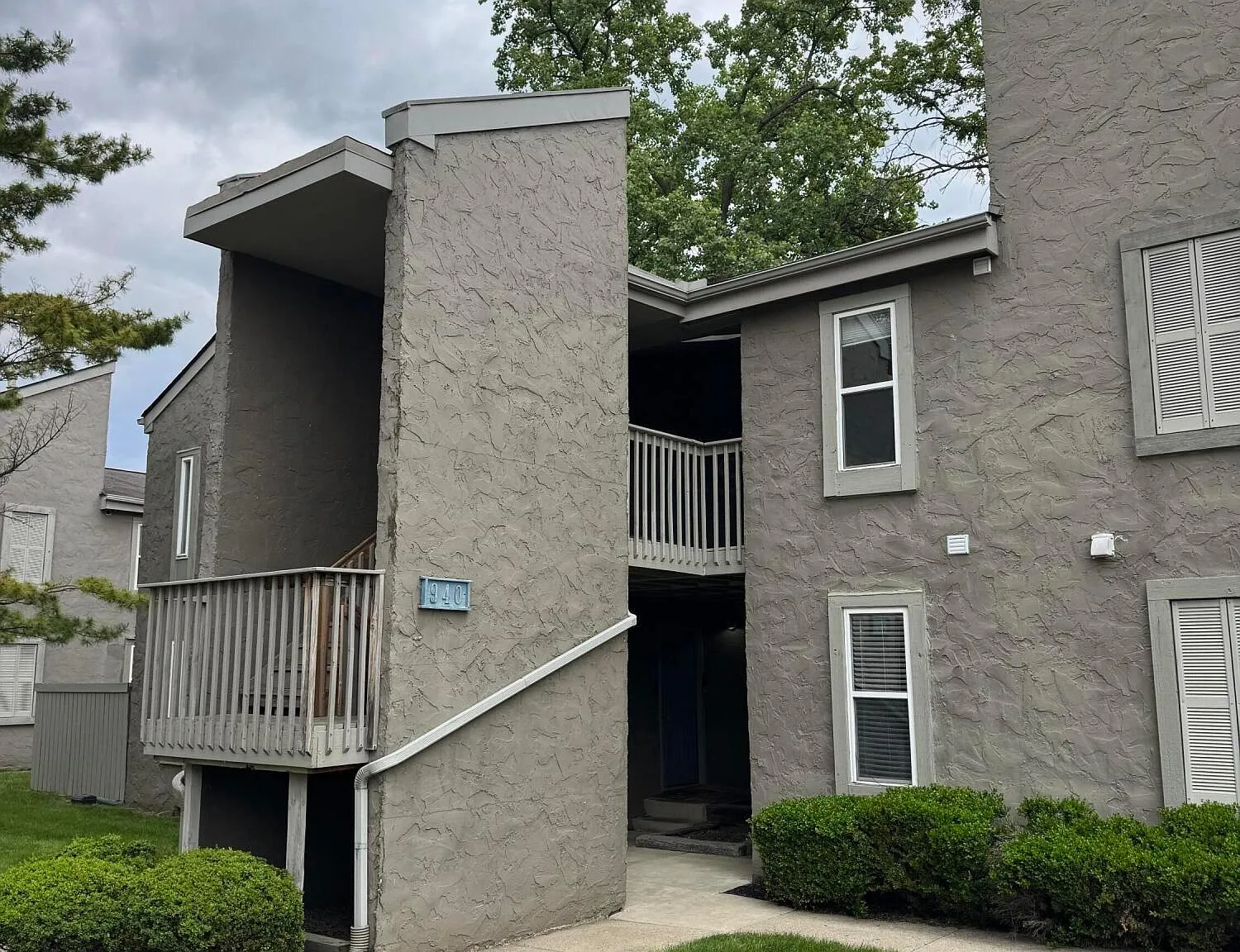 2 bed, 879 sqft, $1,550 — Photo 1