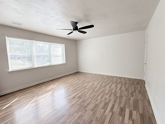 2nd image of 3621 Monte Vista Dr