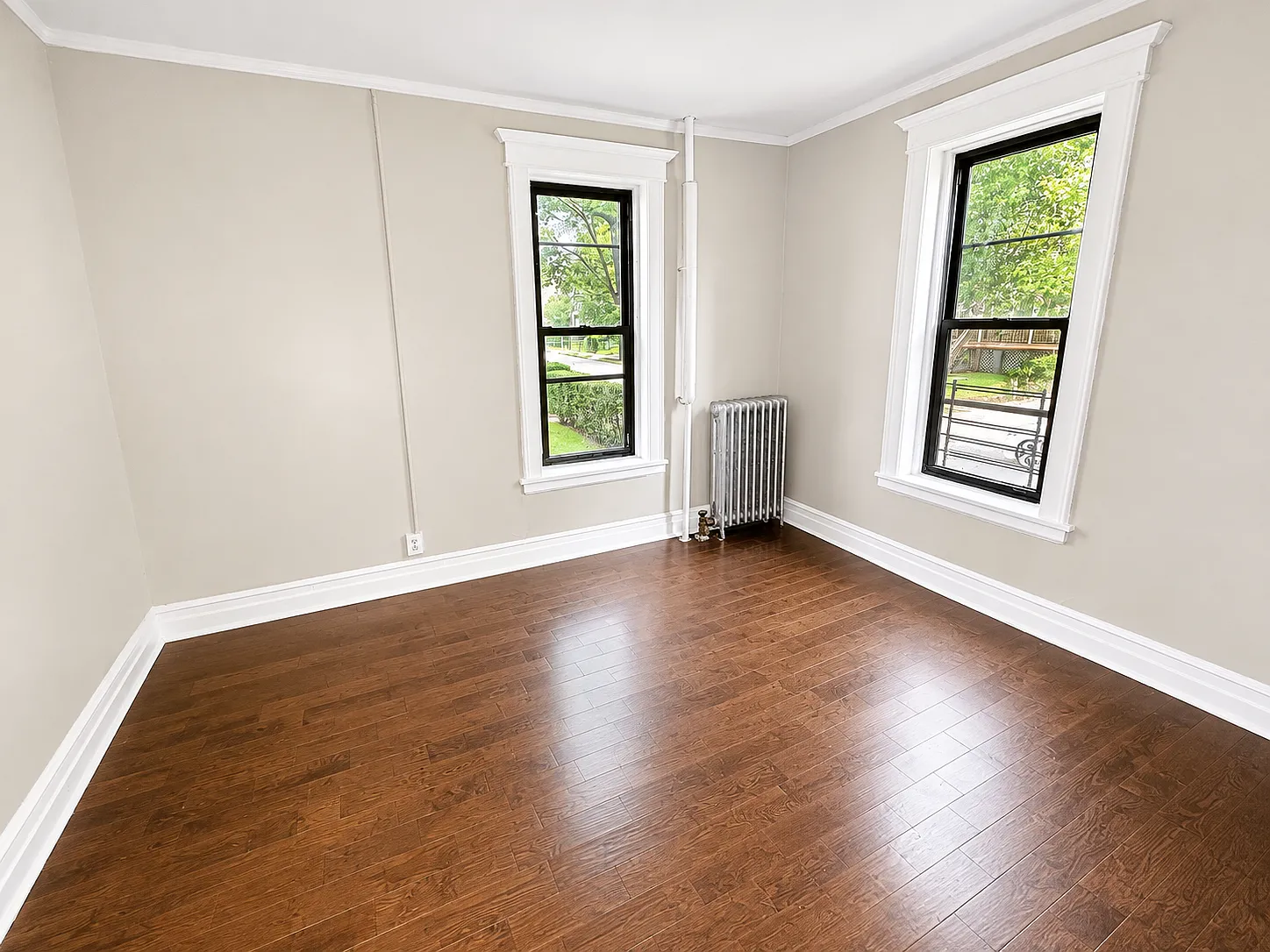 3 bed, 1200 sqft, $2,095 — Photo 4