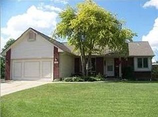 318 W Concord Rd, Andover, KS 67002