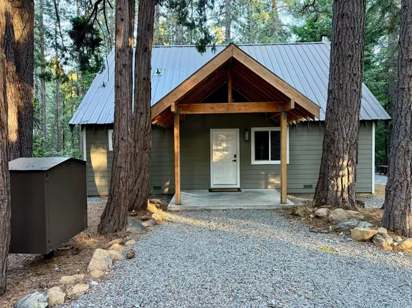 41140 Putt Rd, Emigrant Gap, CA 95715