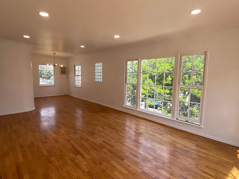 1453 1/2 S Beverly Dr — Photo 6