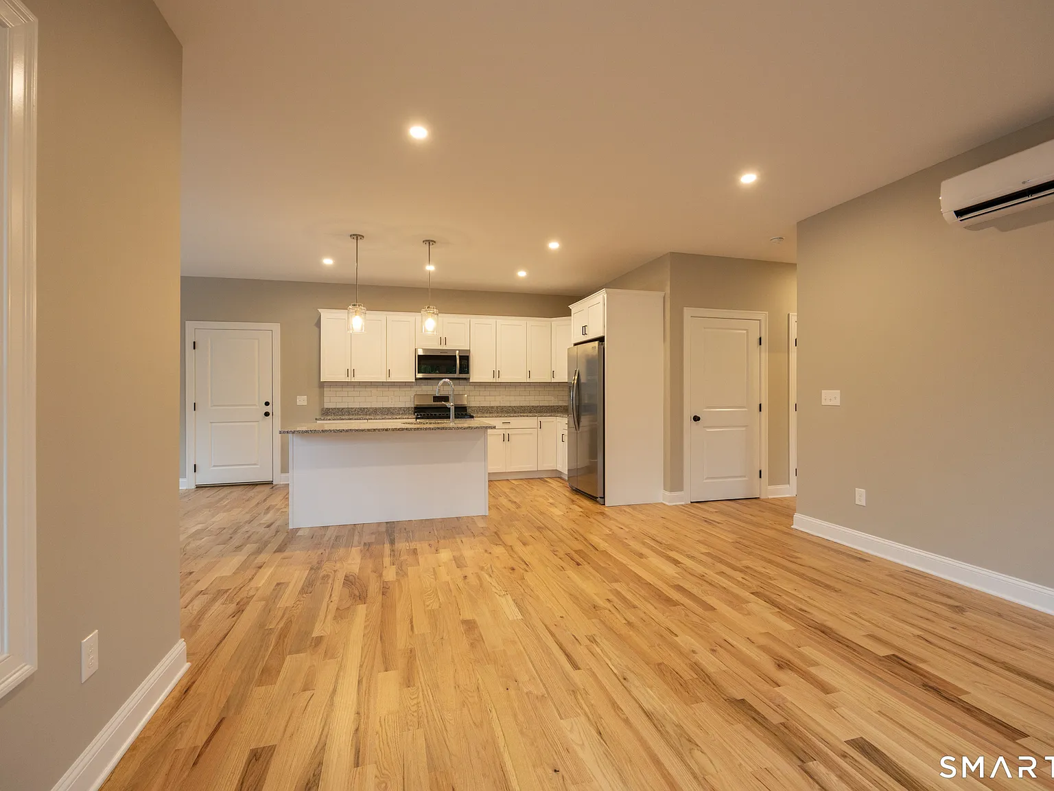 2 bed, 2.0 bath, 1446 sqft, $3,150 — Photo 3
