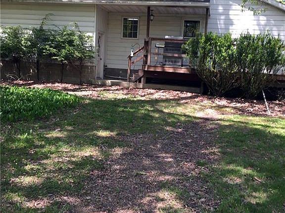 3rd image of 15534 Woodrow Dr
