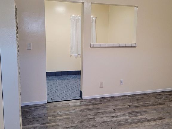 2nd image of 1450 W 220th St #2