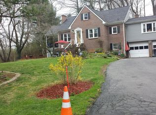 17327 Huxley Rd, Abingdon, VA 24210