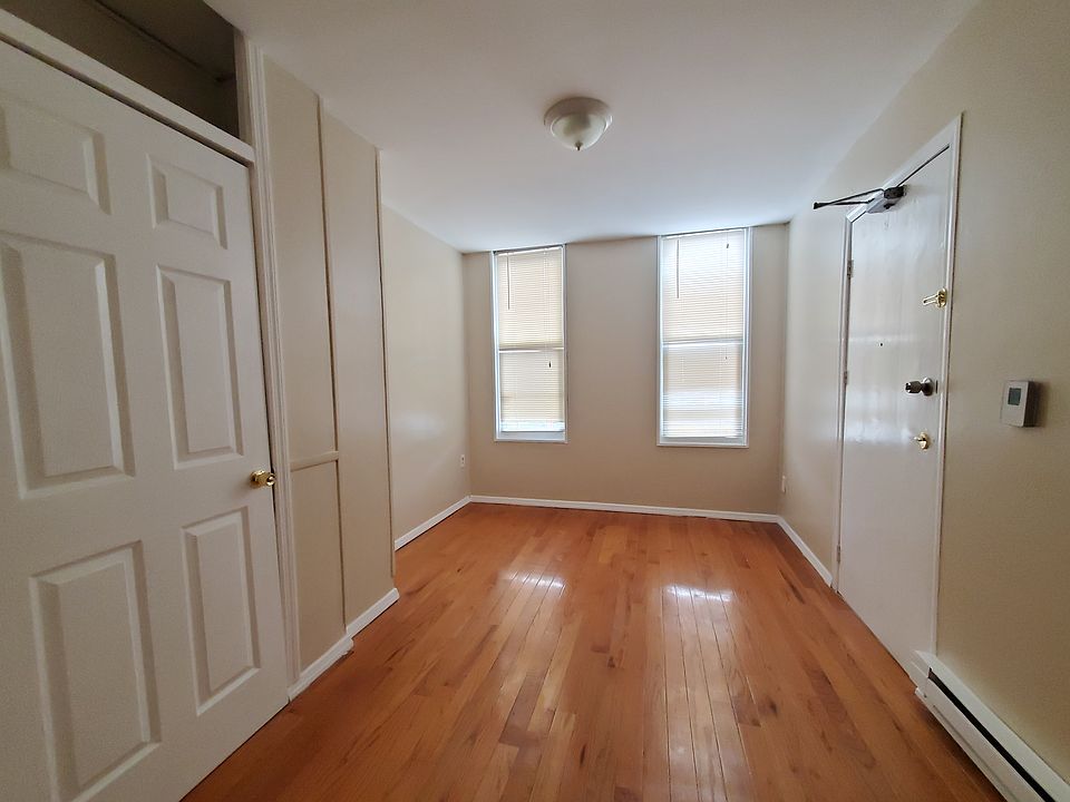 2nd image of 75 Grace St #1E