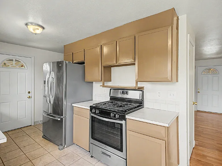 2519 Danbury Dr — Photo 15