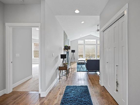4th image of 4902 Bighorn Dr