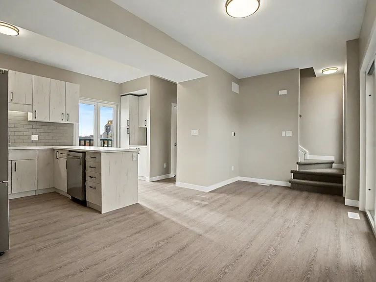 172 Kehl St #1 — Photo 33
