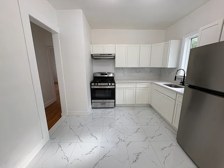 519 Chestnut St #2 — Photo 2