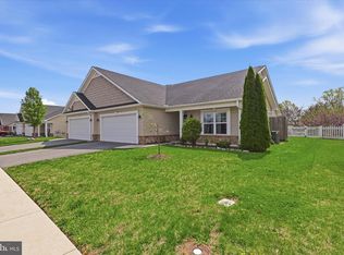 75 Saffron Ter, Falling Waters, WV 25419