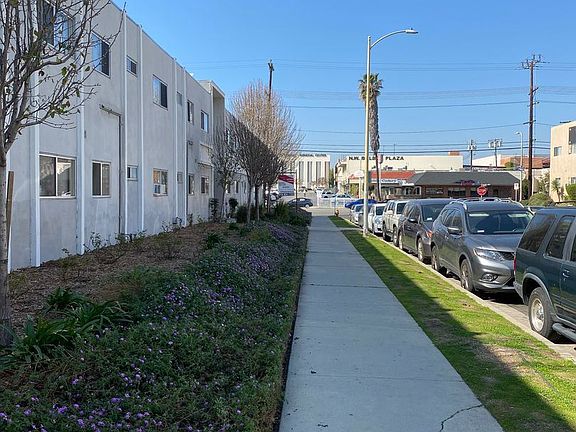 2nd image of 16950 Blackhawk St APT 26