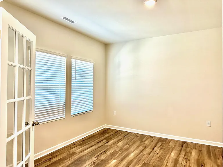 902 Crow Branch Dr — Photo 7