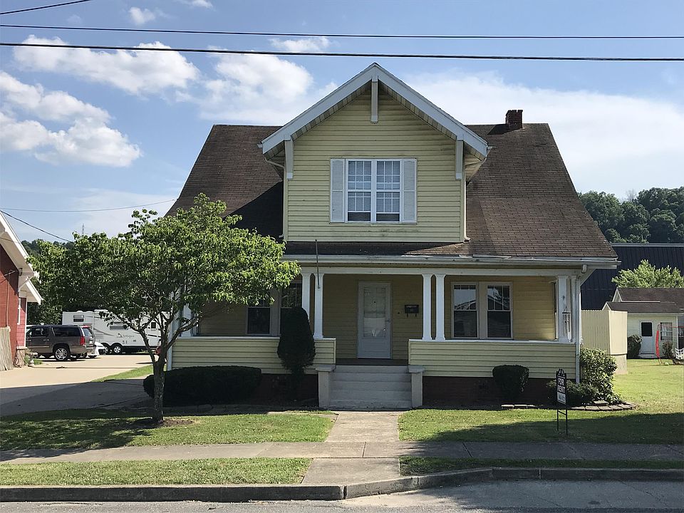 1st image of 839 Barbara St