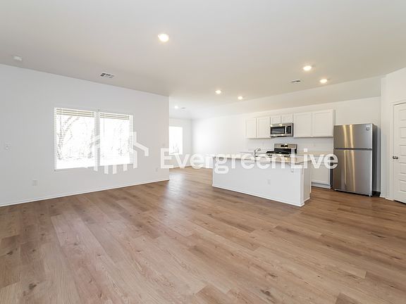 3rd image of 3908 Olivia St