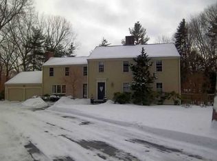 7 Tamarack Dr, East Greenwich, RI 02818