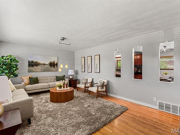 5th image of 8921 Harwich Dr