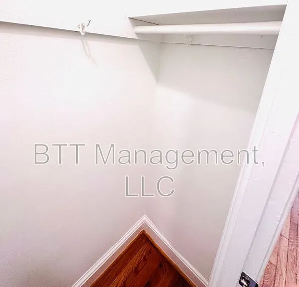 907 Hudson Ave #3 — Photo 22
