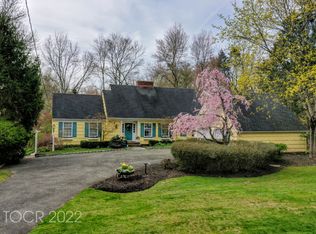 14 Hillside Ave, Upper Saddle River, NJ 07458