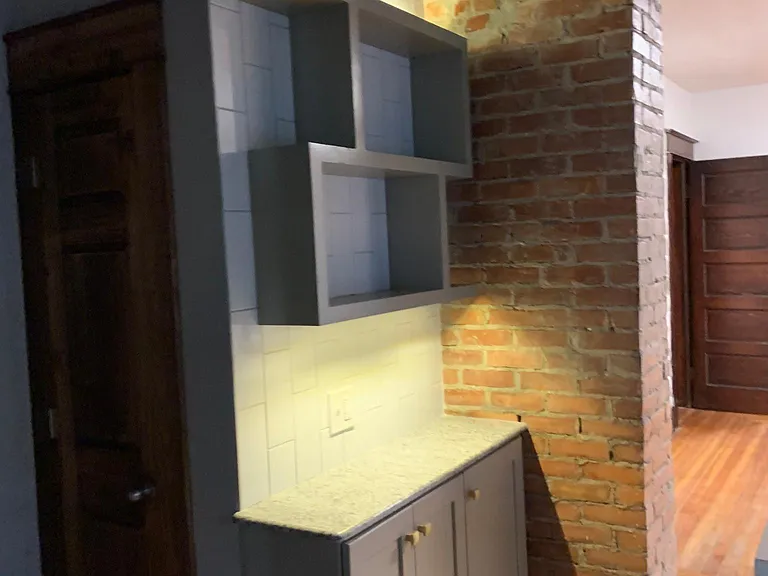 18 Meech Ave #1 — Photo 7