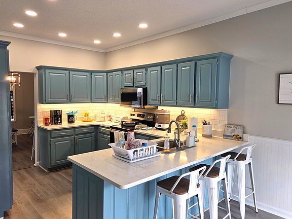 5th image of 464 Hair Lake Rd