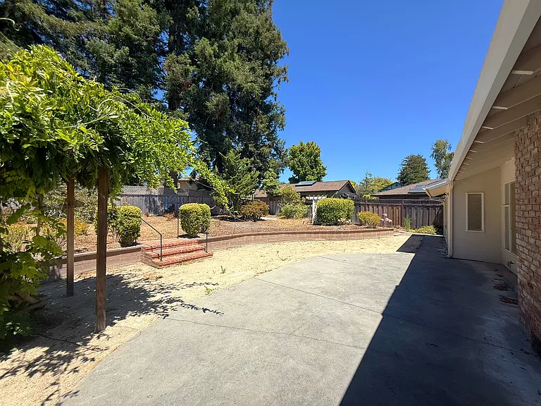 115 Crestview Ter — Photo 21
