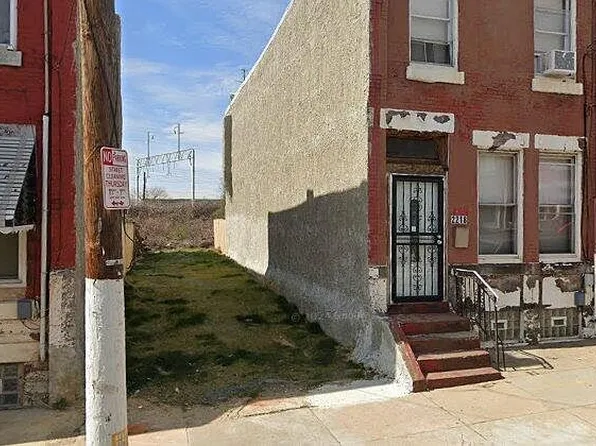 2216 N 10th St, Philadelphia, PA 19133