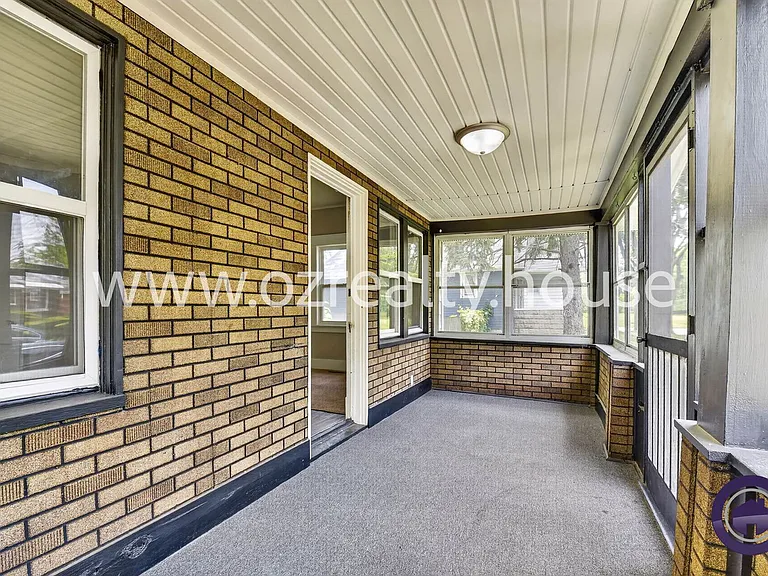 614 Woodstock Ave — Photo 3