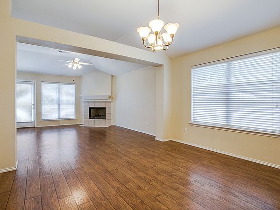5th image of 130 Wildhaven Dr