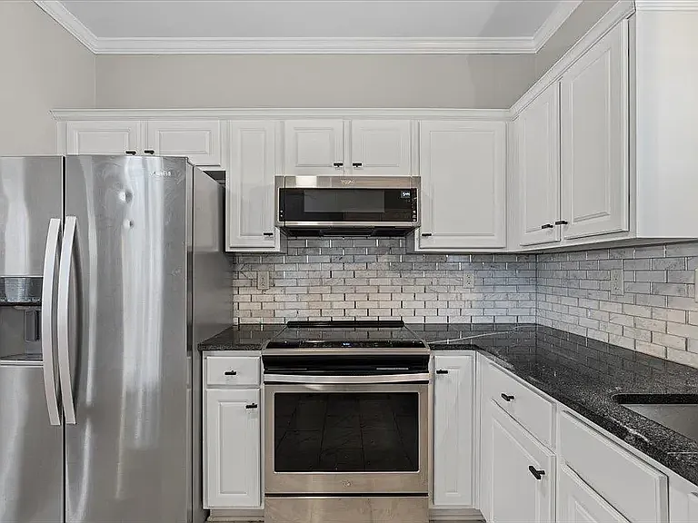 1201 Misty Isle Dr — Photo 4
