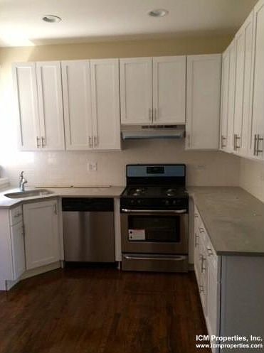 1st image of 1829 W Leland Ave #2D