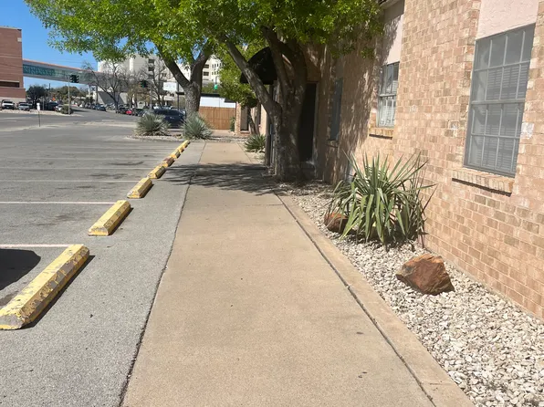Harris Ave Apartments, 318 E Harris Ave #62e8a371f, San Angelo, TX 76903