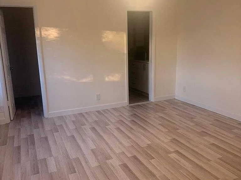 2622 NW 7th Ct — Photo 13