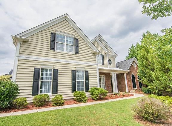 2nd image of 6857 Guinevere Dr #152