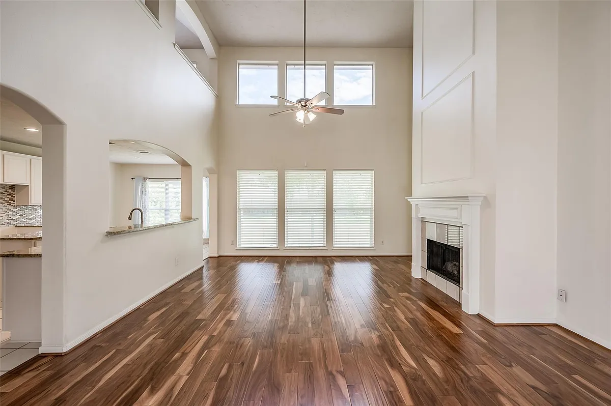 Building Photo - 3402 Caloway Ct