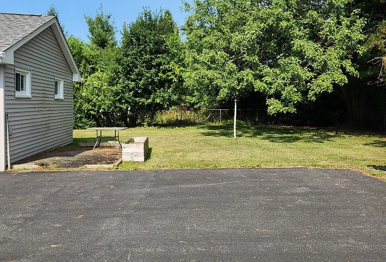 5400 Hanoverville Rd — Photo 3