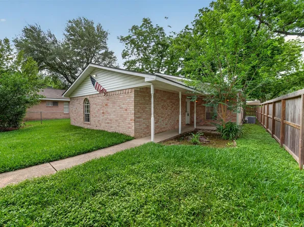418 Texas St, Tomball, TX 77375