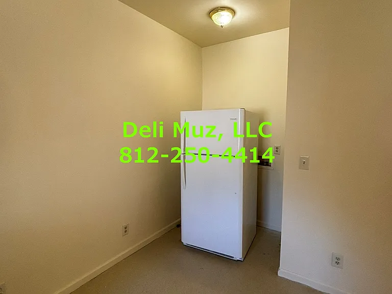 1427 Culver Dr #B — Photo 6