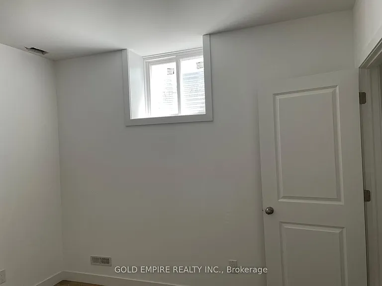 1462 Twilite Blvd #LOWER — Photo 18