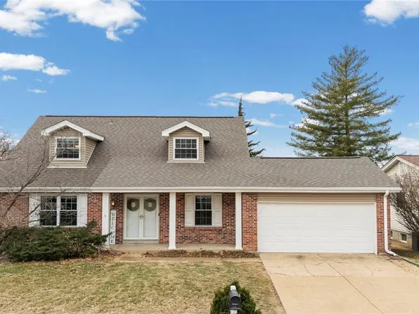 279 Aspen Village Dr, Ballwin, MO 63021