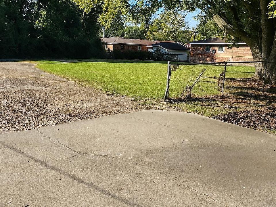 2nd image of 2264 69th Ave