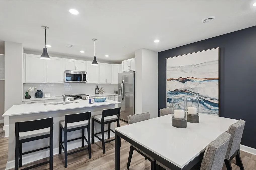 3 bed, 1782 sqft, $2,295 — Photo 4